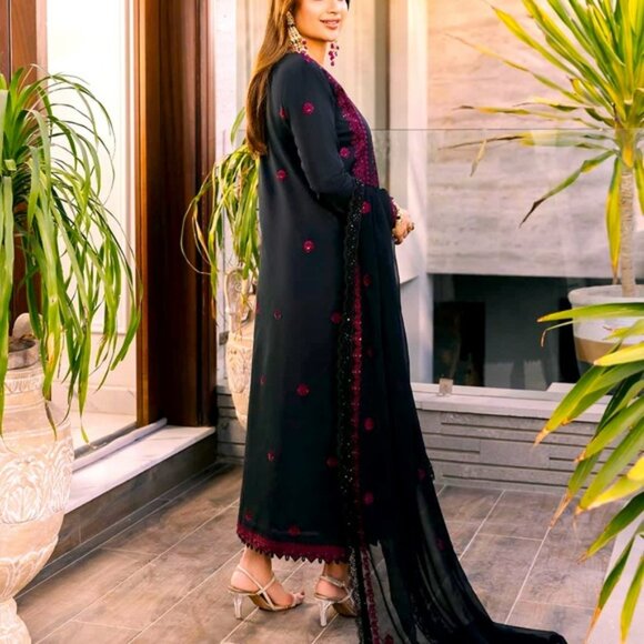 Indian pakistani dresses - Picture 3 of 3